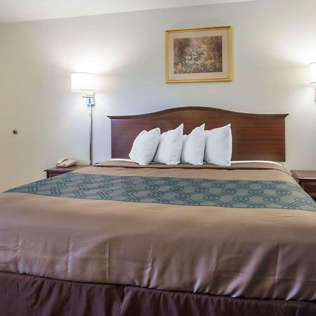 Econo Lodge St Albans Town Saint Albans Dış mekan fotoğraf