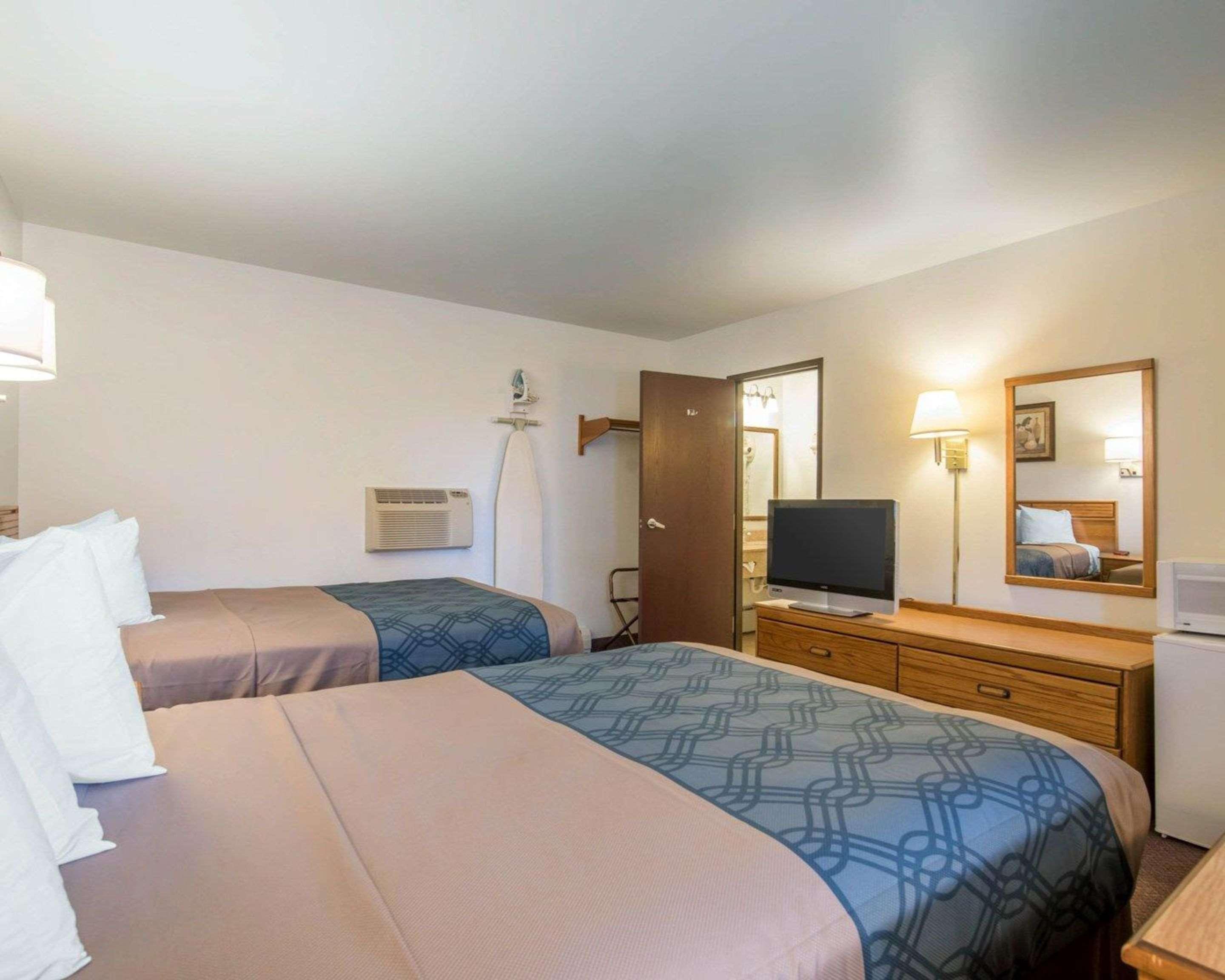 Econo Lodge St Albans Town Saint Albans Dış mekan fotoğraf
