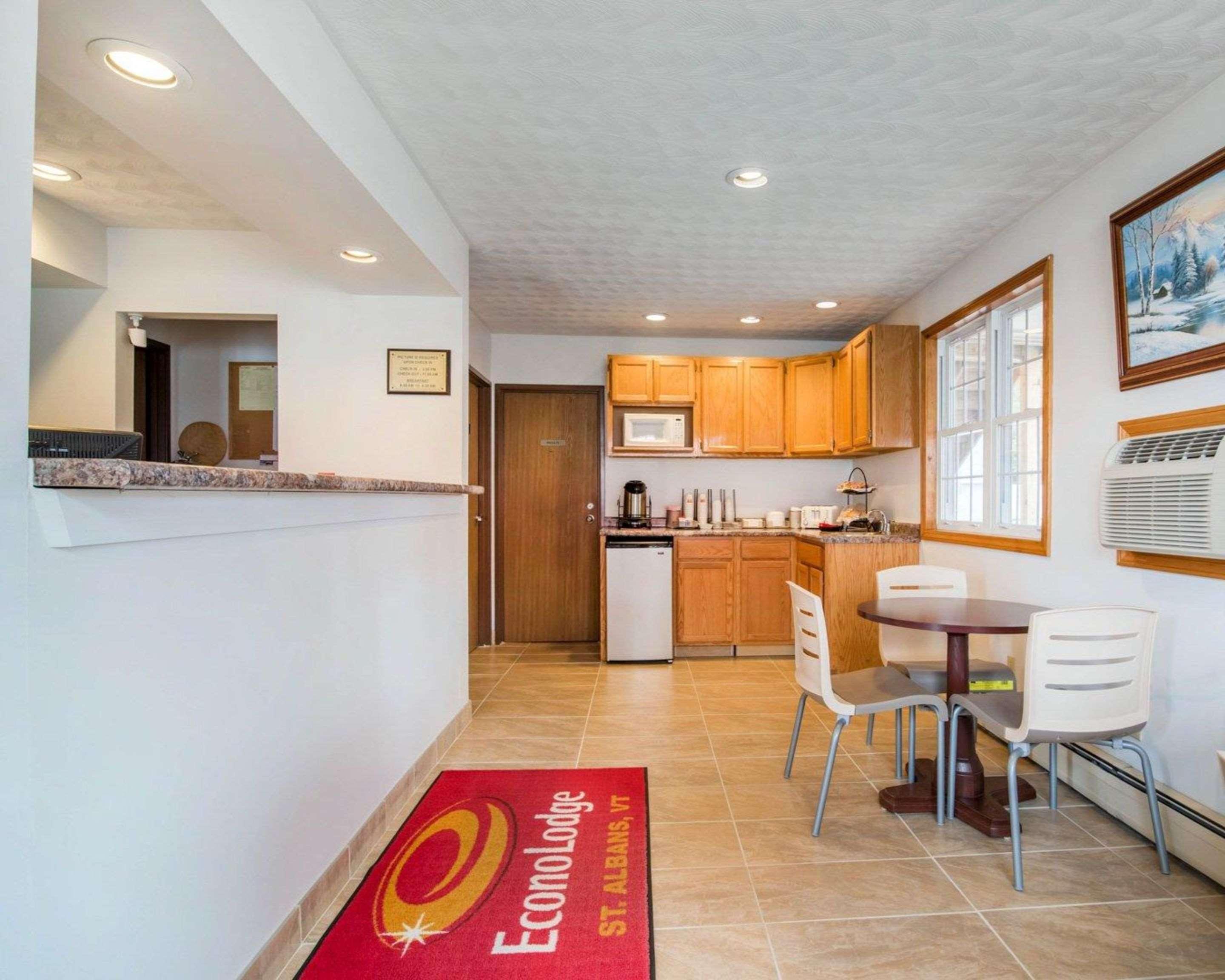 Econo Lodge St Albans Town Saint Albans Dış mekan fotoğraf