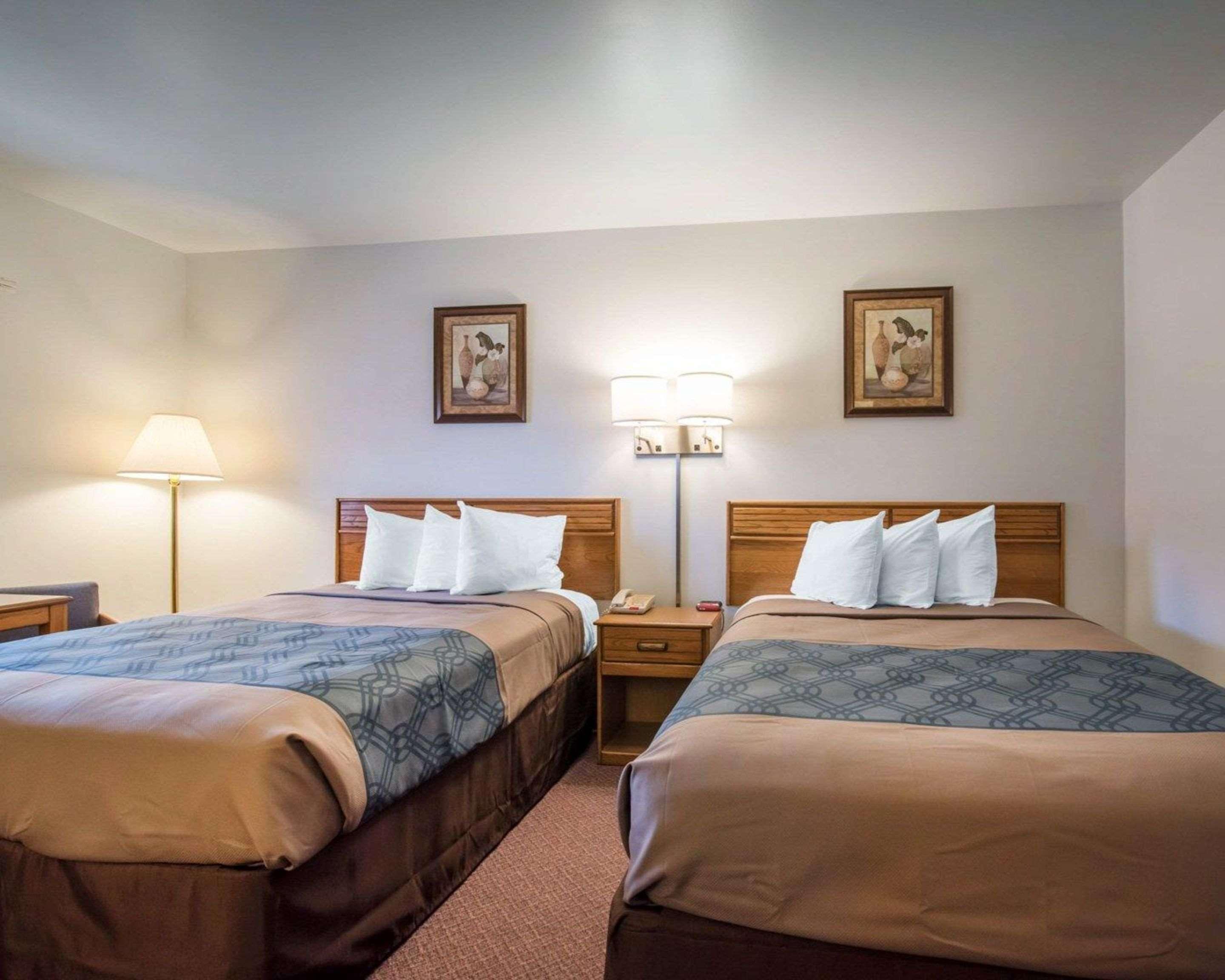 Econo Lodge St Albans Town Saint Albans Dış mekan fotoğraf